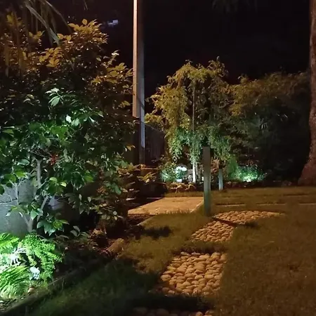 Daire With Garden In Perledo