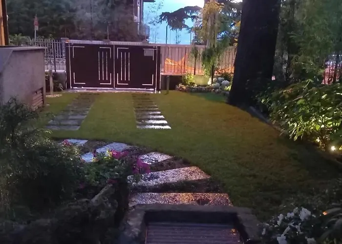 With Garden In Daire *